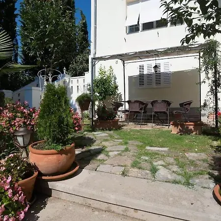 Διαμέρισμα With A Parking Space - 14565 *