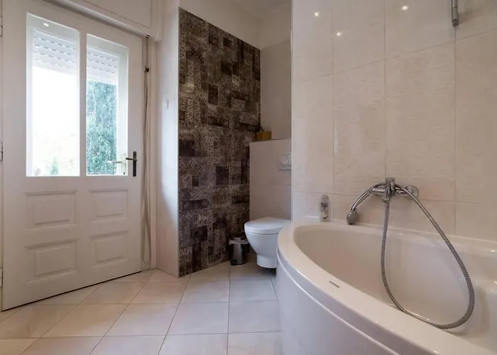 With A Parking Space - 14565 Apartman *